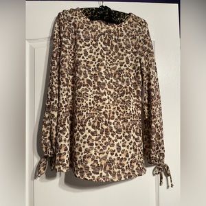 Coral Bay size Medium women’s animal print long sleeve blouse